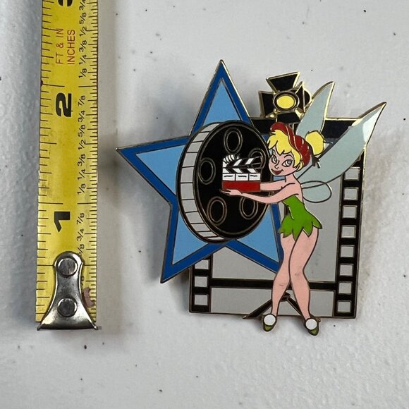 Disney Pin Tinker Bell - Clapboard - Lights, Camera Collectible from 2004 - Picture 3 of 5